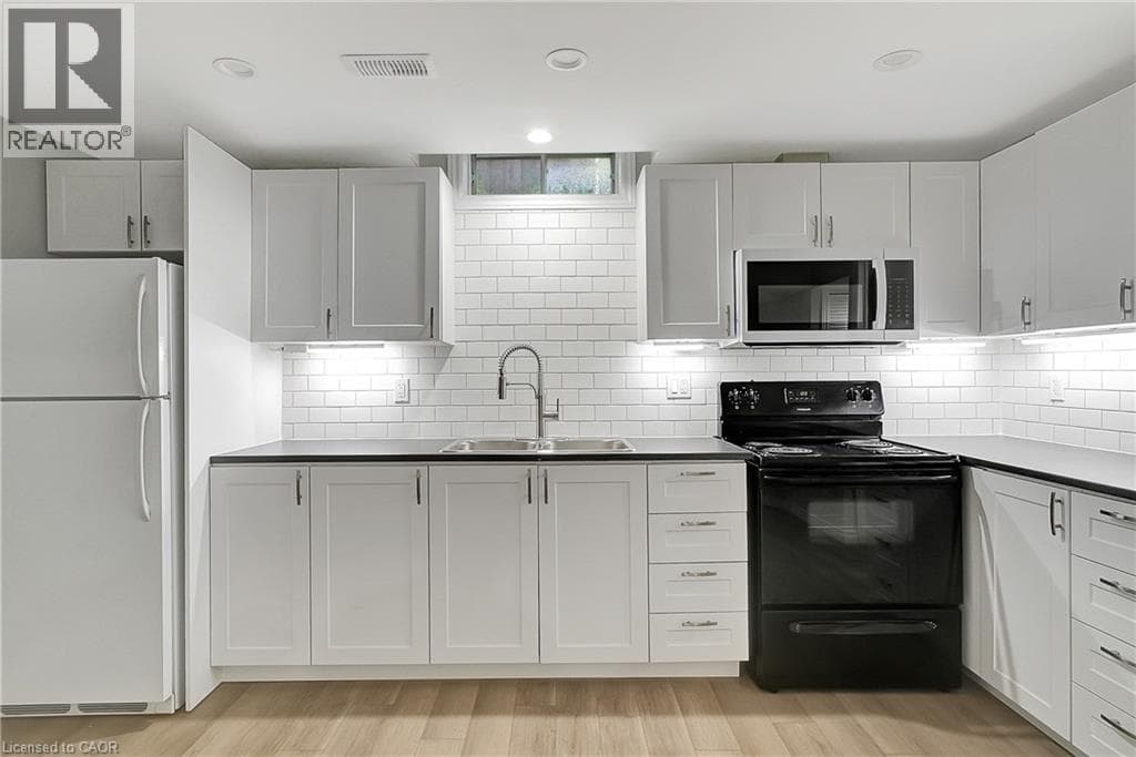 43 HOLM Street Unit# LOWER — photo 1