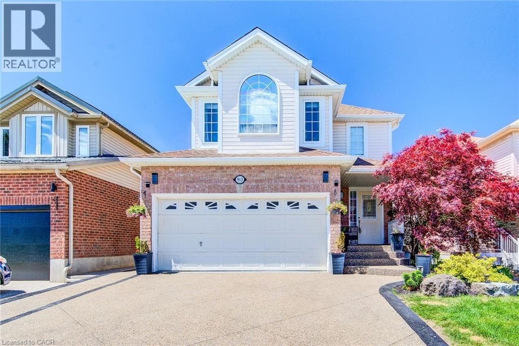 913 COPPER LEAF Crescent — photo 1