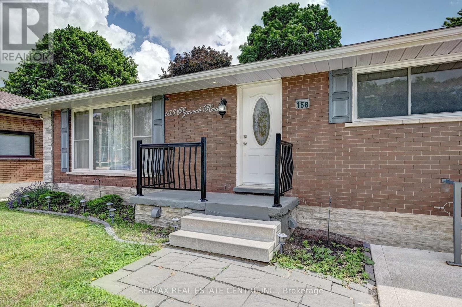 158 PLYMOUTH ROAD — photo 3