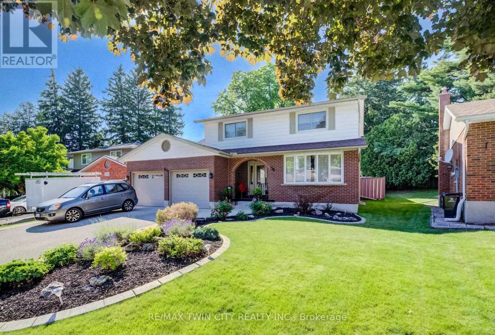 54 STONEGATE DRIVE — photo 2