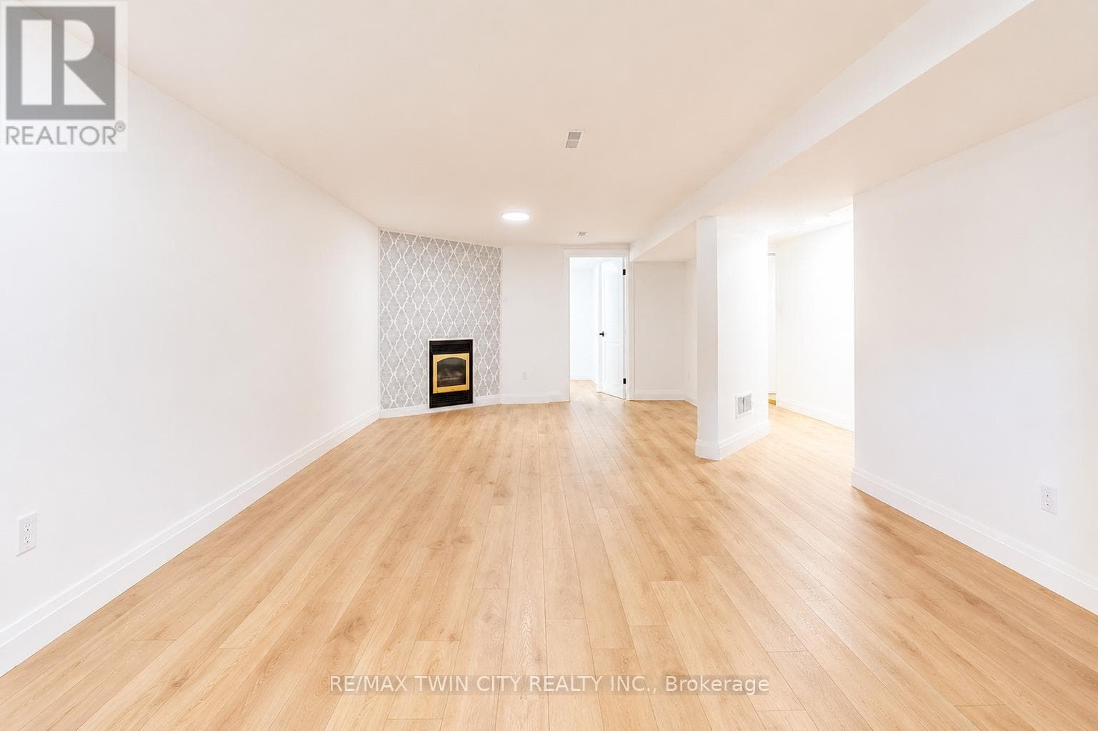 BASEMENT - 53 BROKEN OAK CRESCENT — photo 2