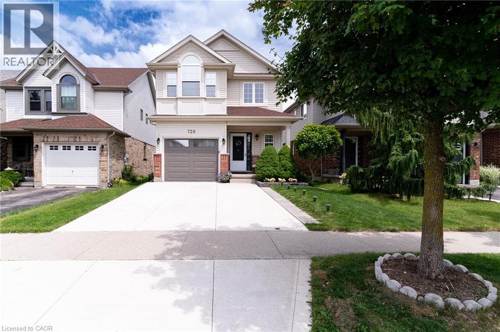 729 GRAND BANKS Drive — photo 2