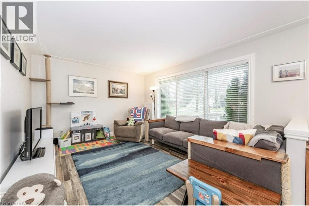 20 RUTHERFORD Drive Unit# 1 — photo 3