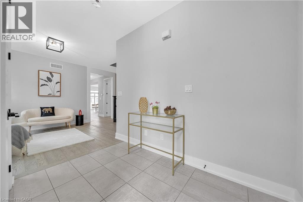 187 FOREST CREEK Drive — photo 3