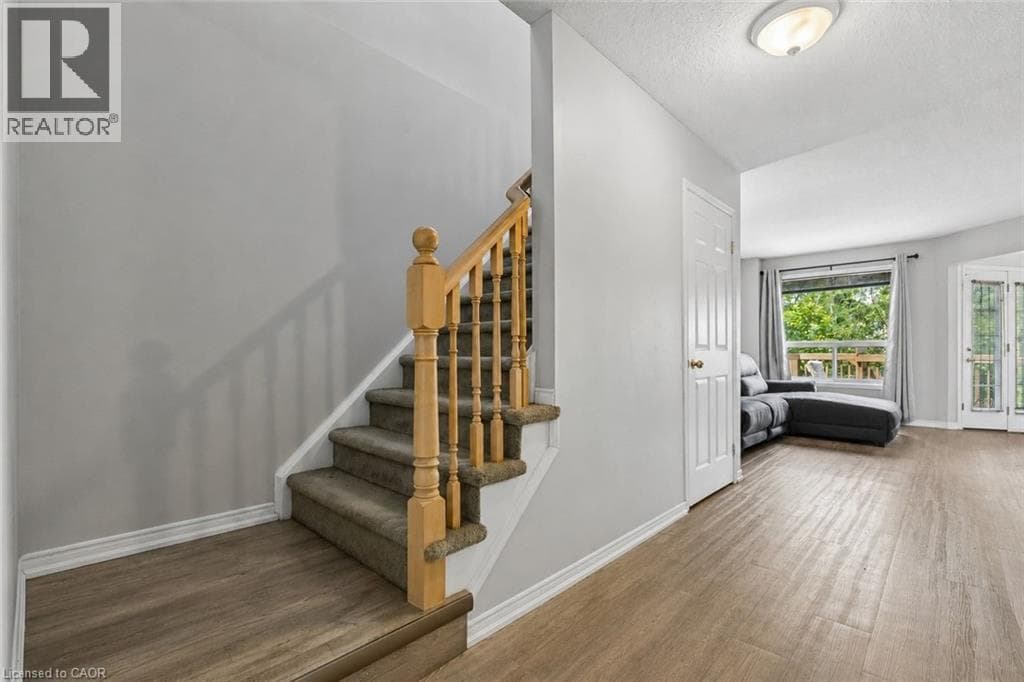 72 CHESTERTON Lane — photo 3
