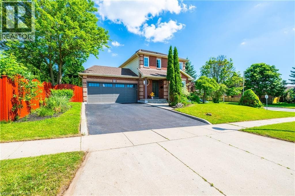 191 STIRLING MACGREGOR Drive — photo 3