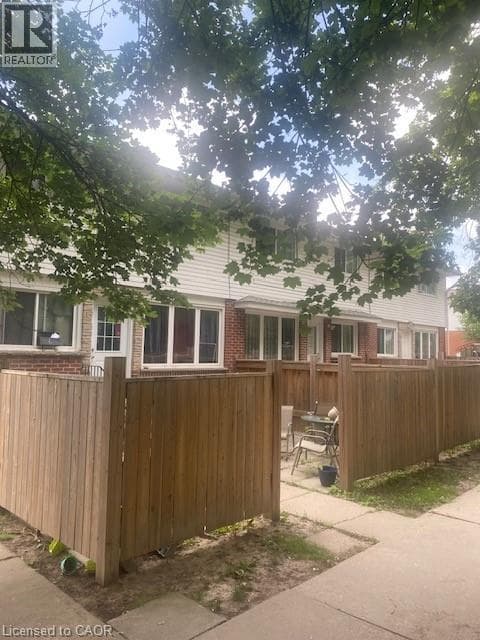 58 HAZELGLEN Drive — photo 1