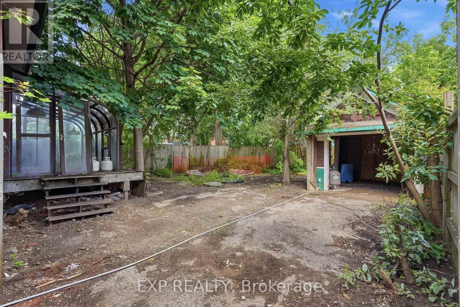 45 PANDORA AVENUE N — photo 3