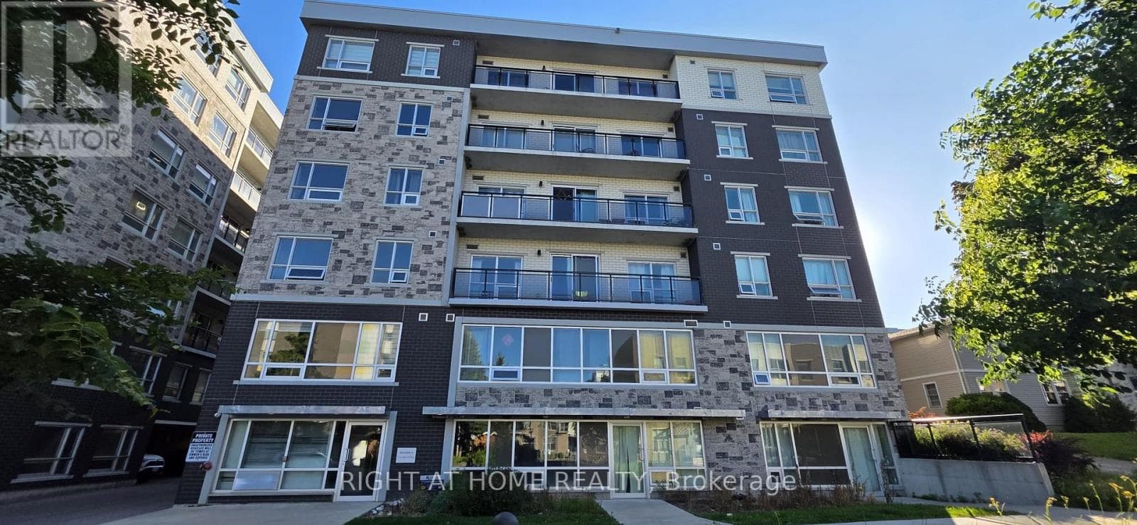 206 - 275A LARCH STREET — photo 1