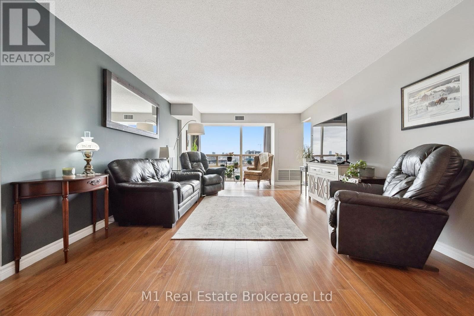 PH2 - 55 BLUE SPRINGS DRIVE — photo 1