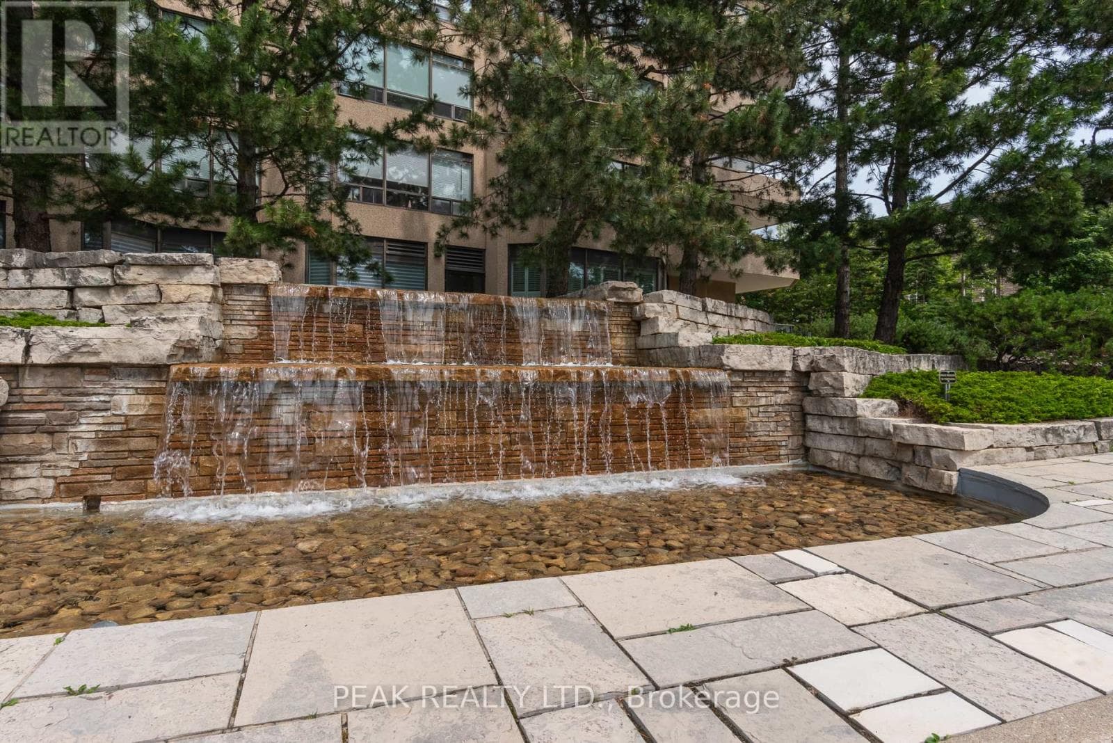 1603 - 6 WILLOW STREET — photo 3