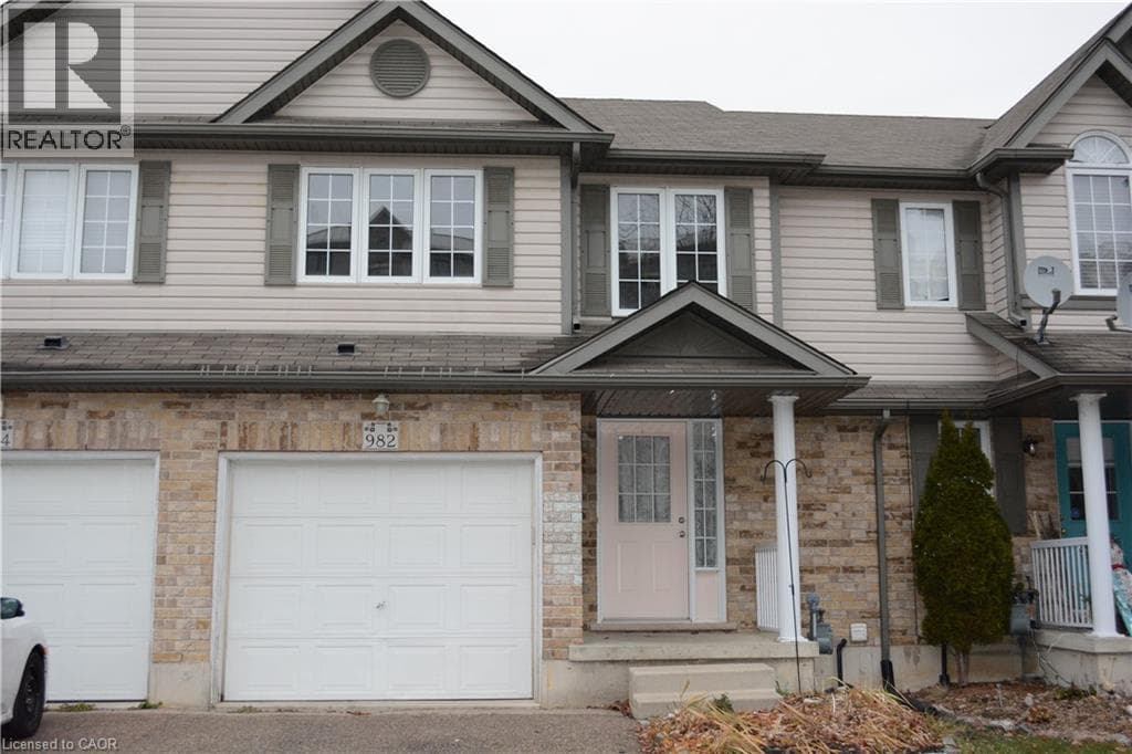 982 CREEKSIDE Drive — photo 1