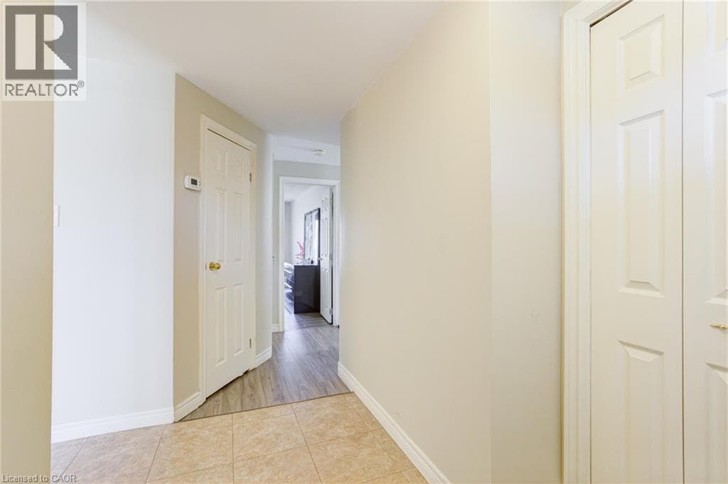 22 BLACKHORNE Crescent — photo 3