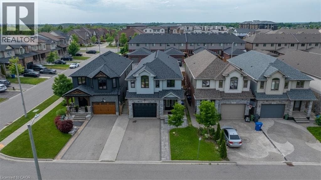 121 DALLAN Drive — photo 3