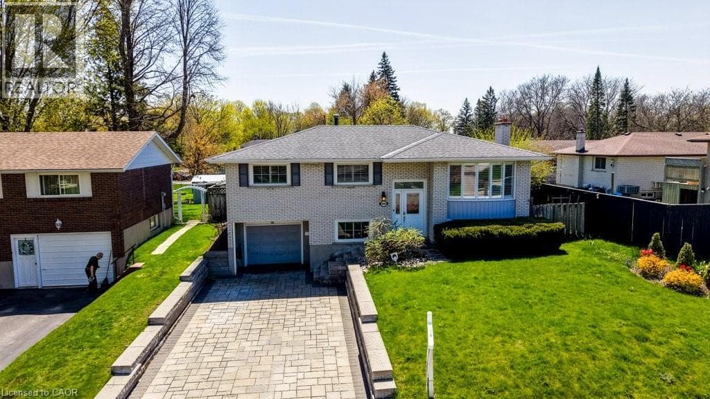682 GLEN FORREST Boulevard — photo 1