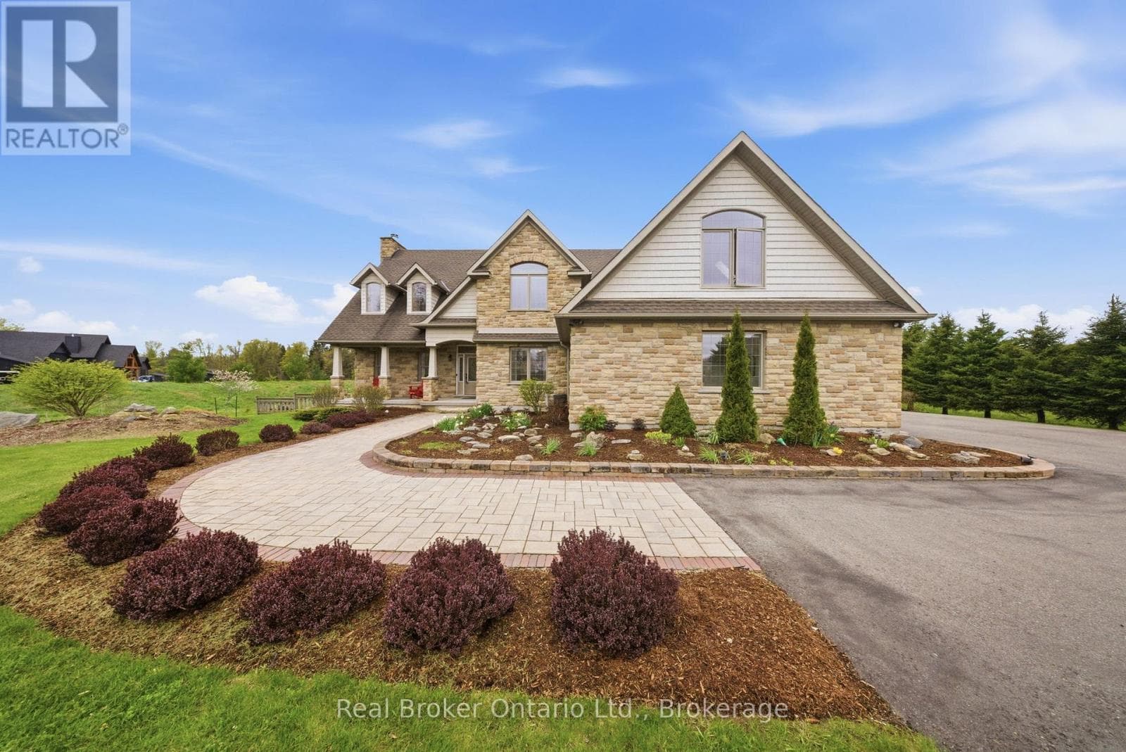 4760 NASSAGAWEYA-PUSLINCH TOWNLINE — photo 1