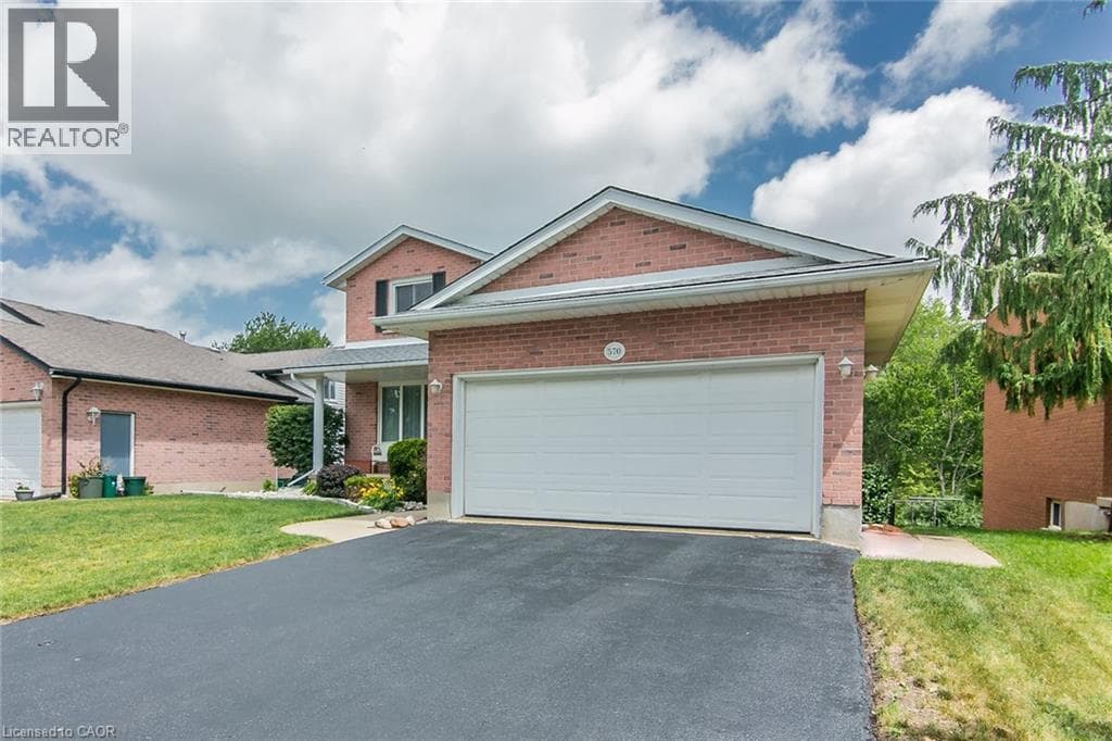 570 HALLMARK Drive — photo 3
