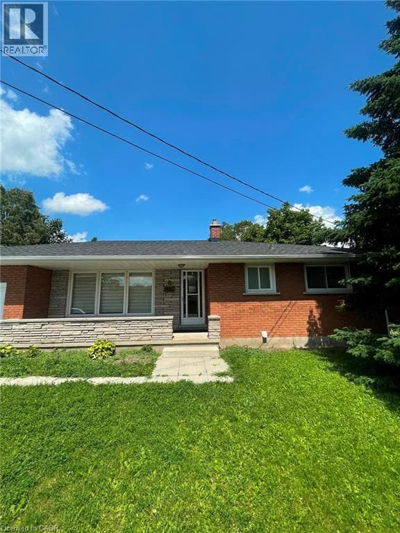 6 KARA LEE Court Unit# Upper — photo 1