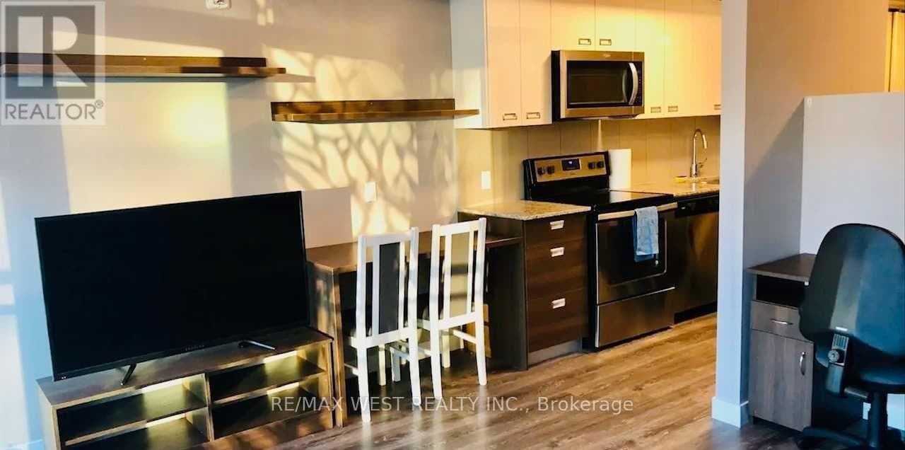 405 - 308 LESTER STREET — photo 2