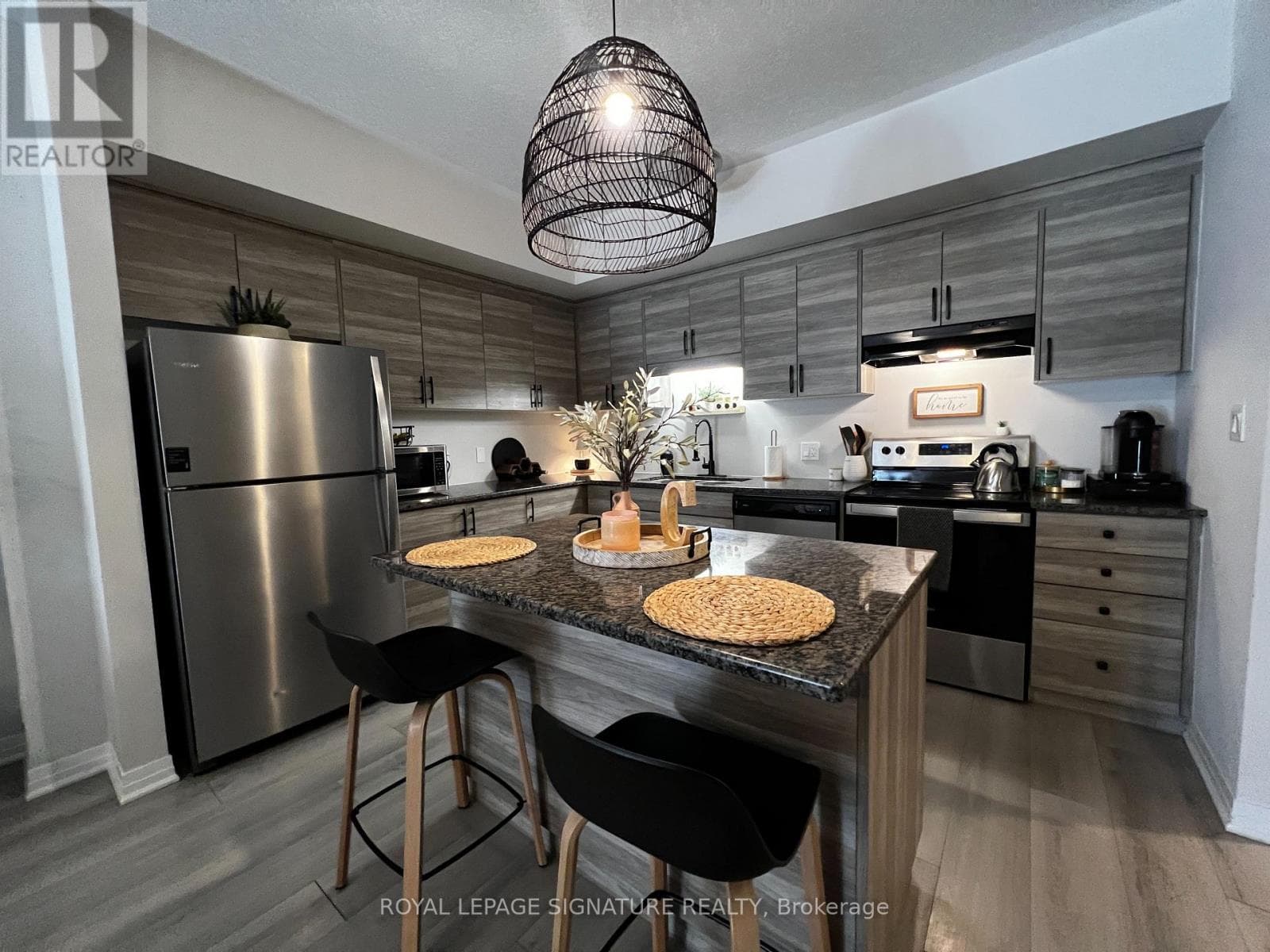 89 - 25 ISHERWOOD AVENUE — photo 2