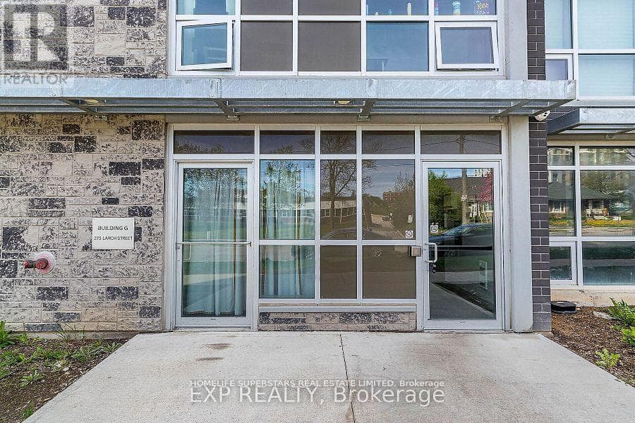 G-208 - 275 LARCH STREET — photo 3