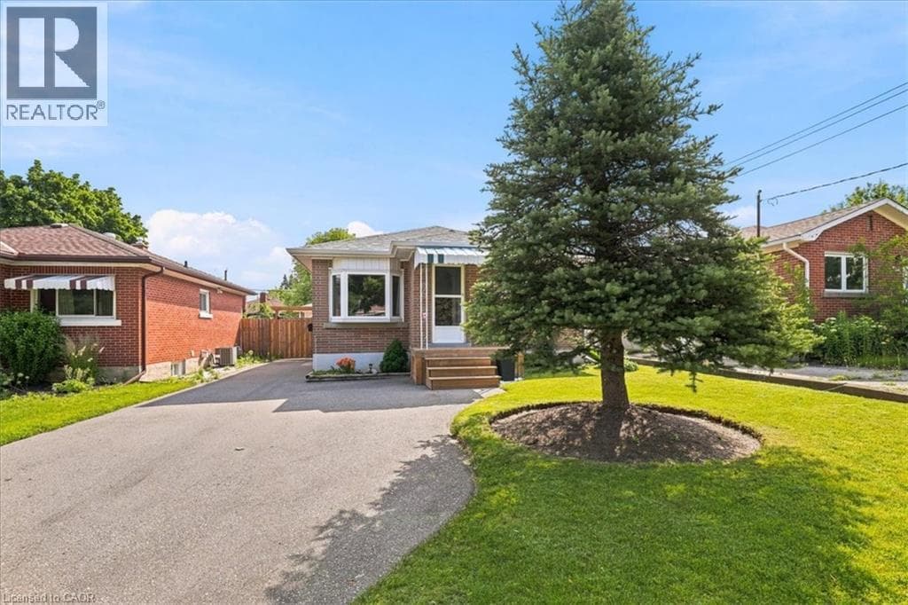 472 HIGHLAND Road E — photo 2