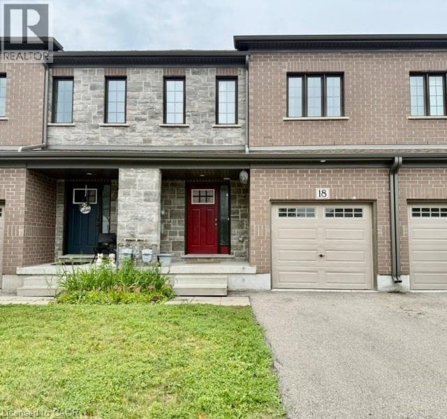 135 HARDCASTLE Drive Unit# 18 — photo 1