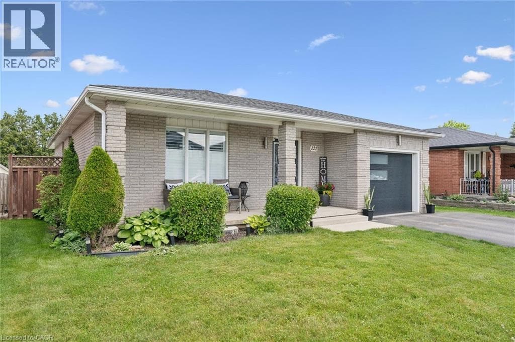 122 LISBON PINES Drive — photo 2