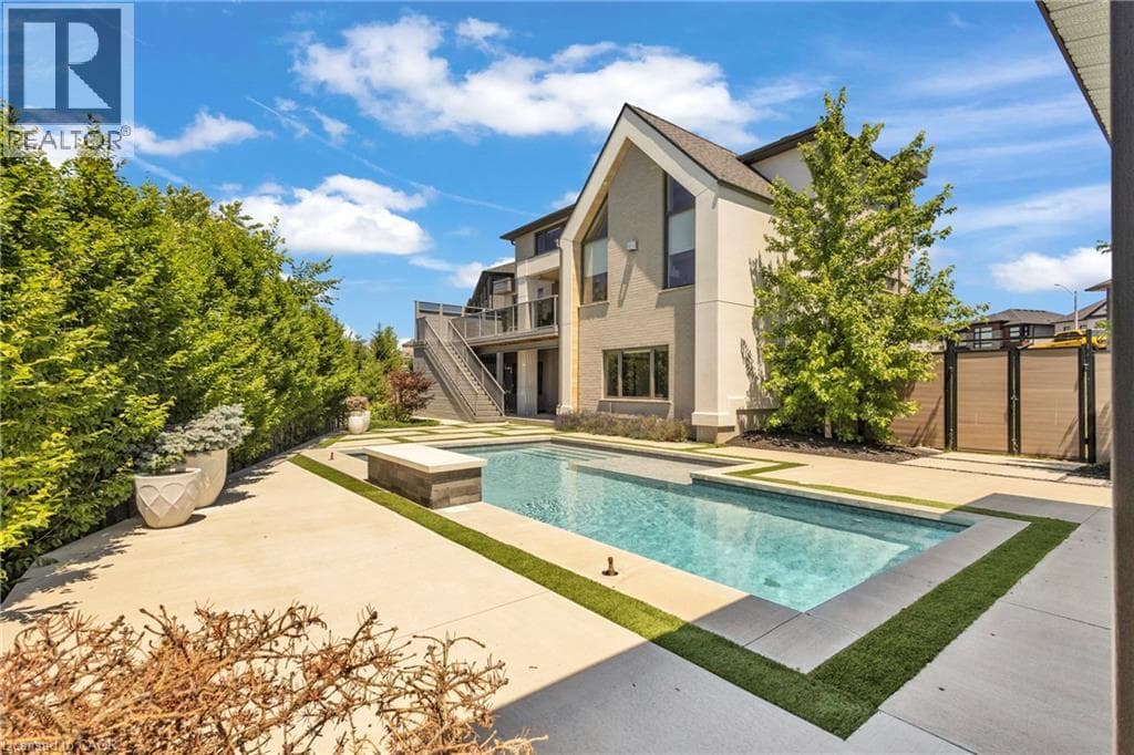 920 THOMAS PEDDER Court — photo 2