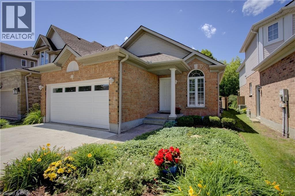 439 WOODROW Drive — photo 3