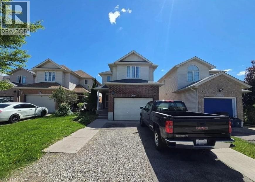 709 WINDFLOWER Crescent — photo 1