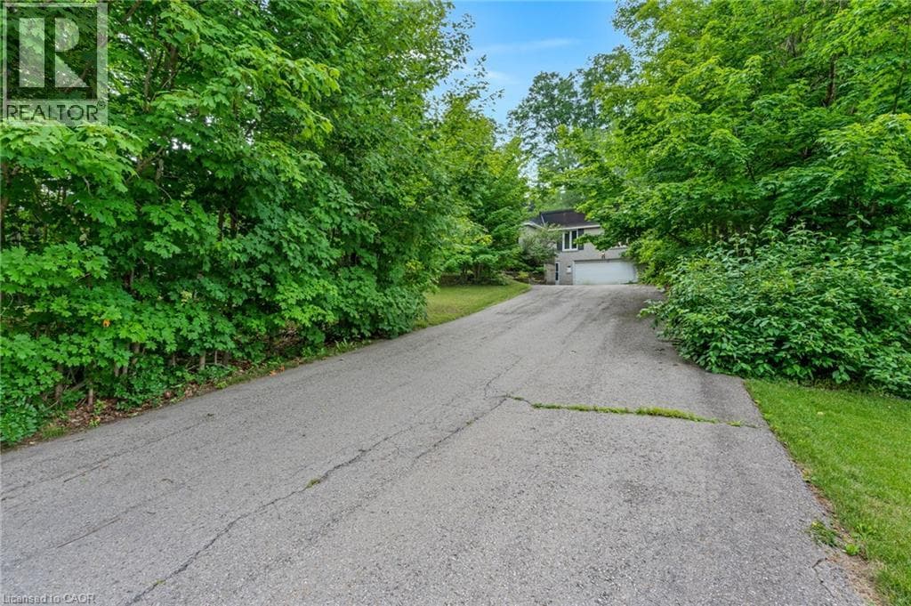 35 MAPLE HILL Drive — photo 3
