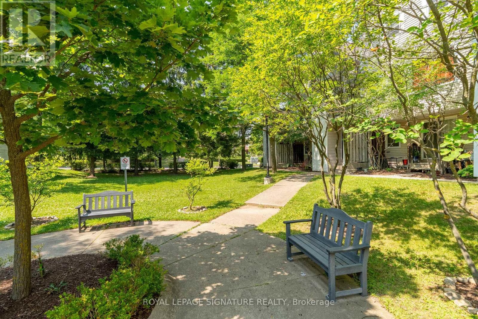55 - 461 BEECHWOOD PLACE — photo 2