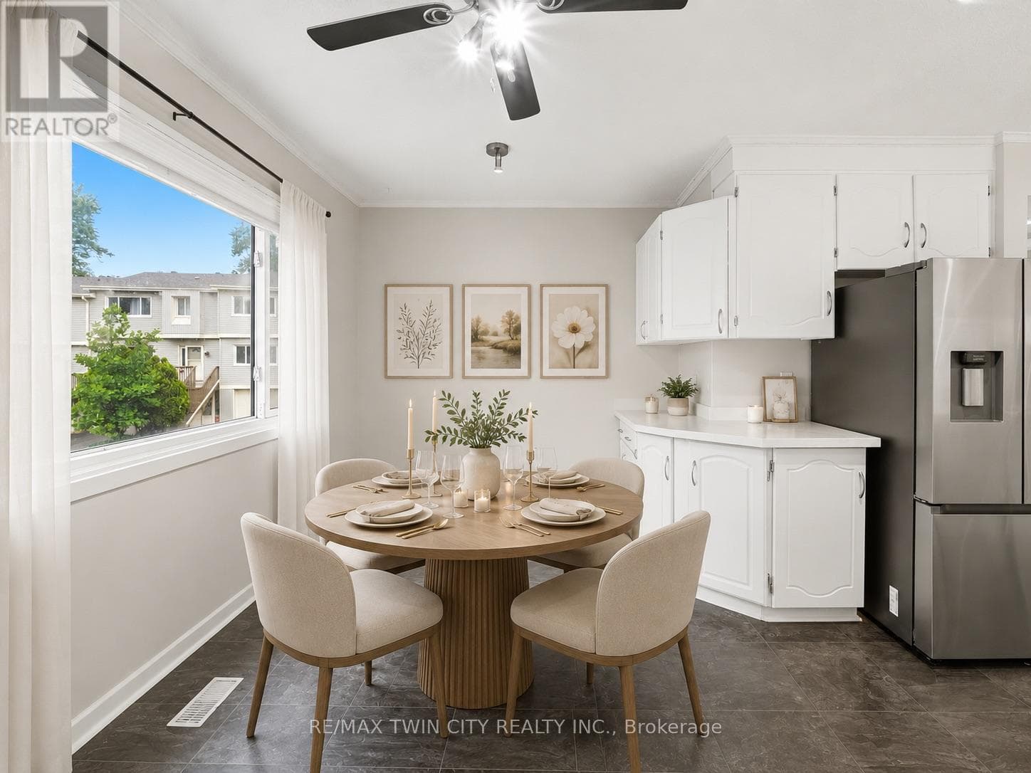 110 - 30 GREEN VALLEY DRIVE — photo 3