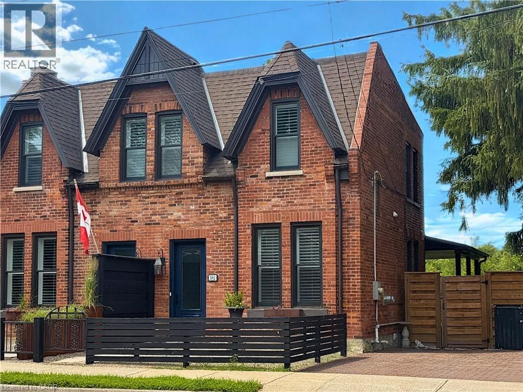 192 STANLEY Street — photo 1
