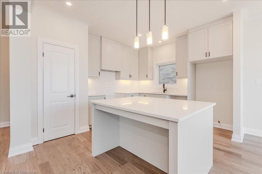552 Balsam Poplar Street, Waterloo, Ontario  N2V 0E3 - Photo 10 - 40668144