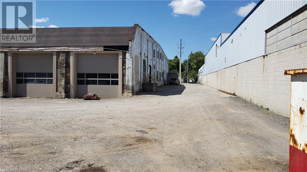 25 Campbell Street, Brantford, Ontario  N3R 1X8 - Photo 7 - 40667360