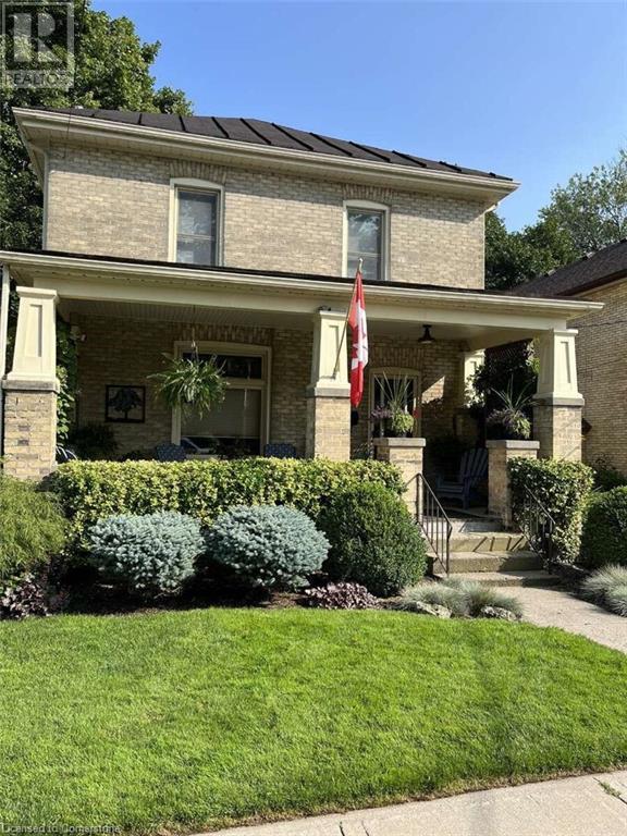 104 North Street, Strathroy, Ontario N7G 1Z5 - Photo 1 - 40674595