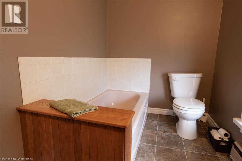 104 North Street, Strathroy, Ontario N7G 1Z5 - Photo 30 - 40674595