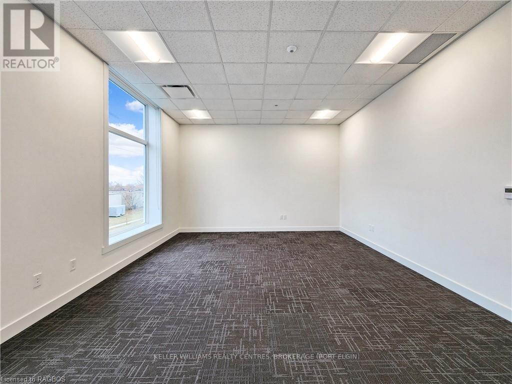 202 - 1020 Goderich Street, Saugeen Shores, Ontario N0H 2C3 - Photo 5 - X11822962