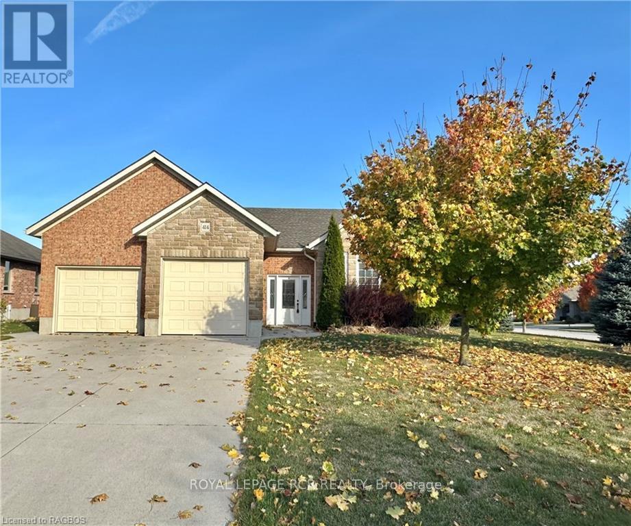 414 4th Street S, Hanover, Ontario  N4N 3V1 - Photo 2 - X11880015