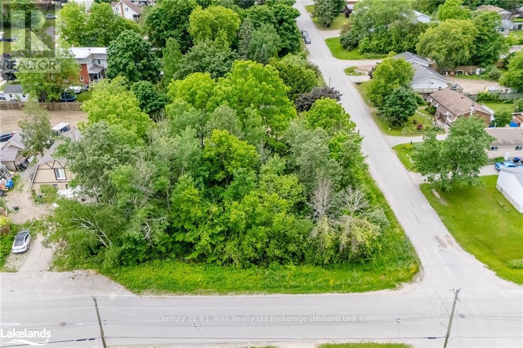 401 Mcnicoll Street, Tay (Port Mcnicoll), Ontario L0K 1R0 - Photo 7 - S10437196