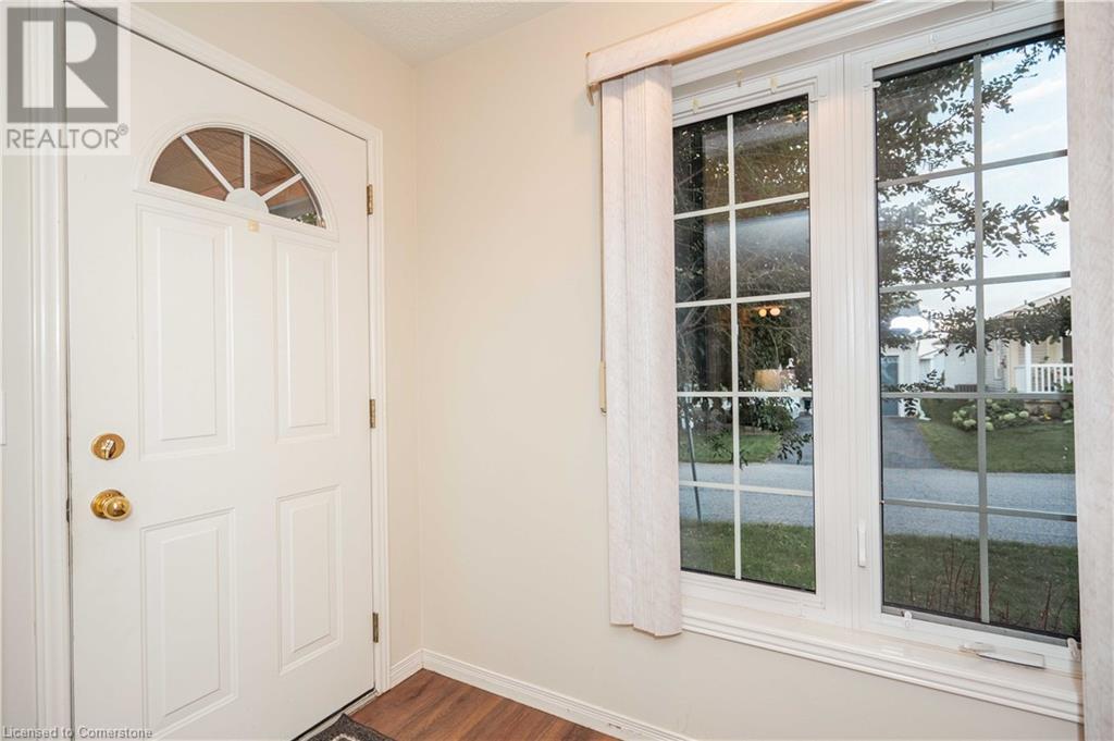 110 Ethel Road, Waterloo, Ontario  N2J 4G8 - Photo 4 - 40692360