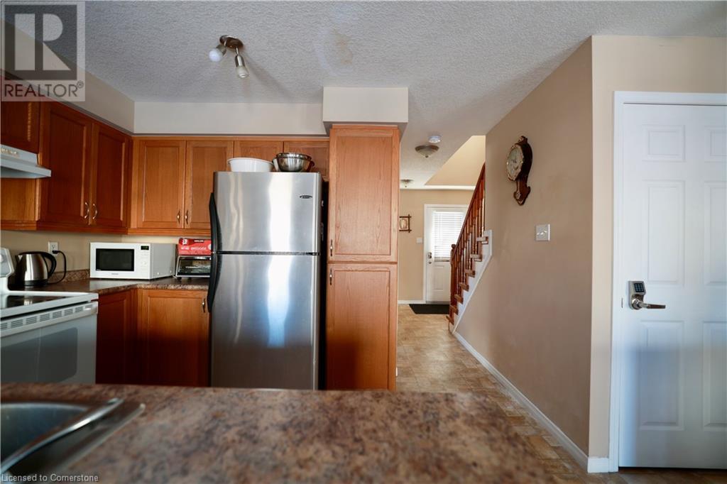 590 Goldthread Street, Waterloo, Ontario N2V 2X6 - Photo 3 - 40693335