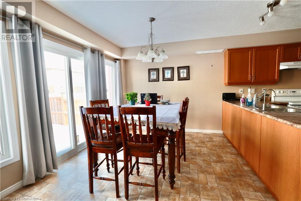 590 Goldthread Street, Waterloo, Ontario N2V 2X6 - Photo 6 - 40693335