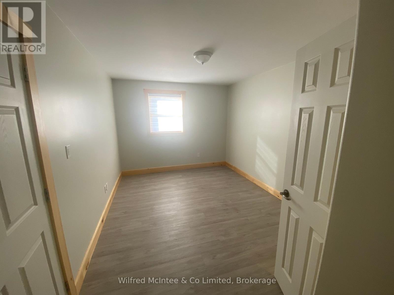 134 Regent Street S, Arran-Elderslie, Ontario  N0G 2N0 - Photo 10 - X11946341