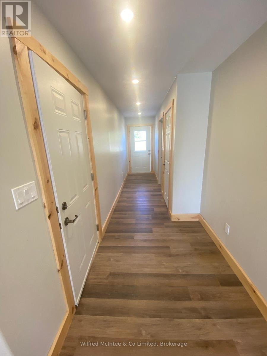 134 Regent Street S, Arran-Elderslie, Ontario  N0G 2N0 - Photo 11 - X11946341