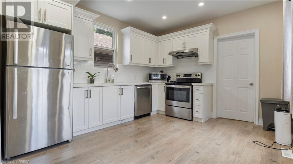 33 Highland Avenue, Hamilton, Ontario L8L 1Y8 - Photo 7 - 40695857