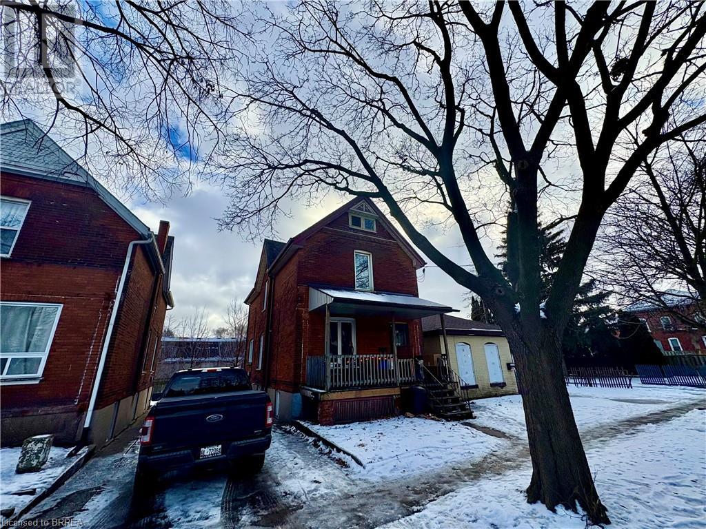 163 Darling Street, Brantford, Ontario  N3S 3W5 - Photo 2 - 40695804