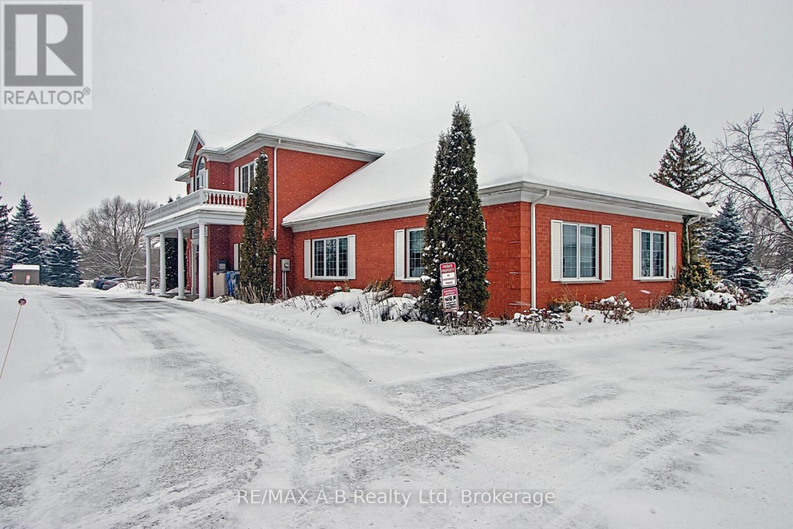 140 Foundry Street, Wilmot, Ontario N3A 2P7 - Photo 3 - X11992755